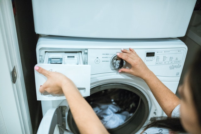 como limpiar la lavadora en casa